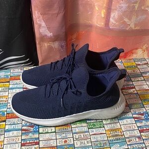Men’s Navy Blue Athletic Sneakers Size 42 (Unbranded)